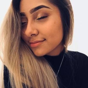 Meet your Posher, Leah